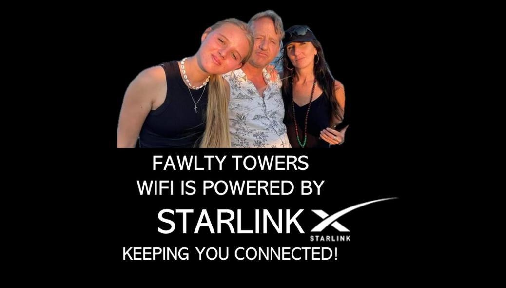 Fawlty Towers Accommodation & Activities 利文斯顿 外观 照片